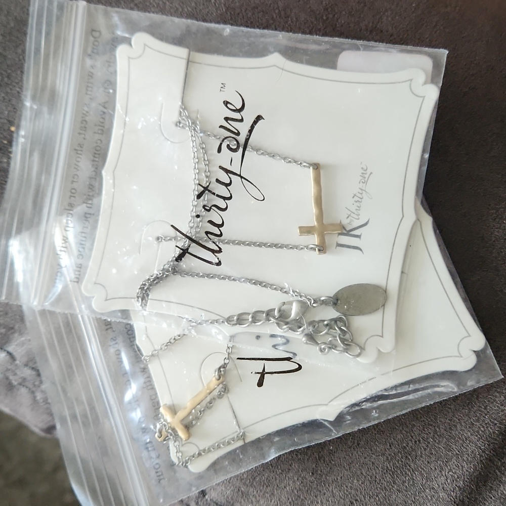 Thirty-One necklaces